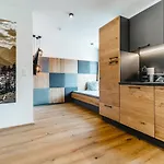 Cabin8 Alpine Flair Apartamento *