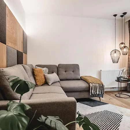 Cabin8 Alpine Flair *